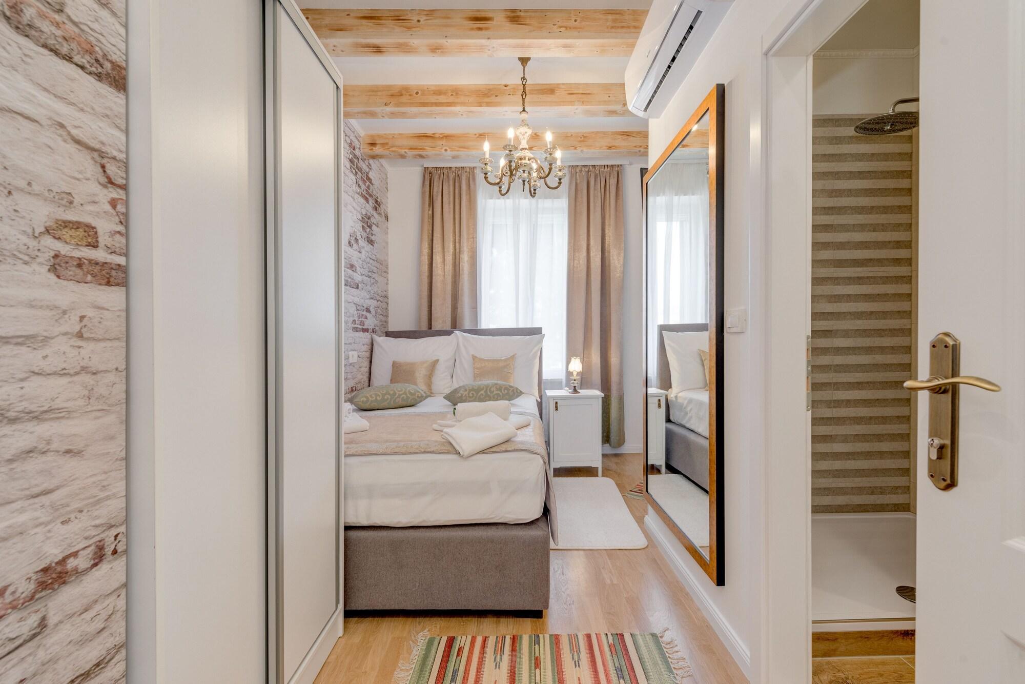 Le Monde Luxury Accommodation Spalato Esterno foto