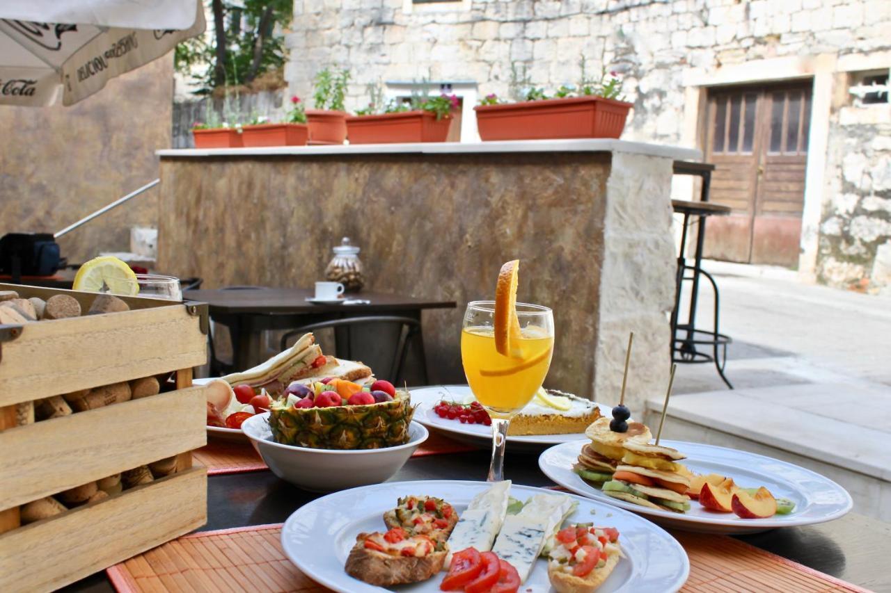Le Monde Luxury Accommodation Spalato Esterno foto